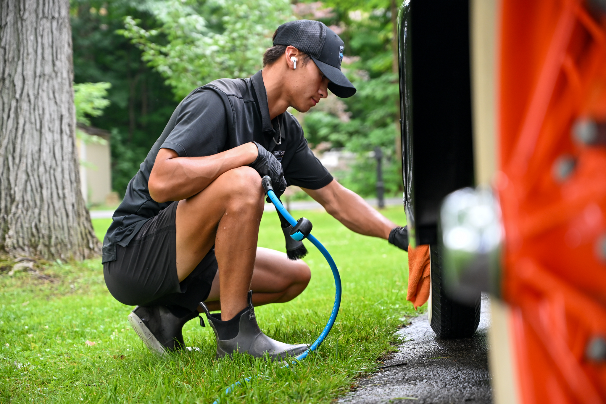 Mobile detailing in the driveway