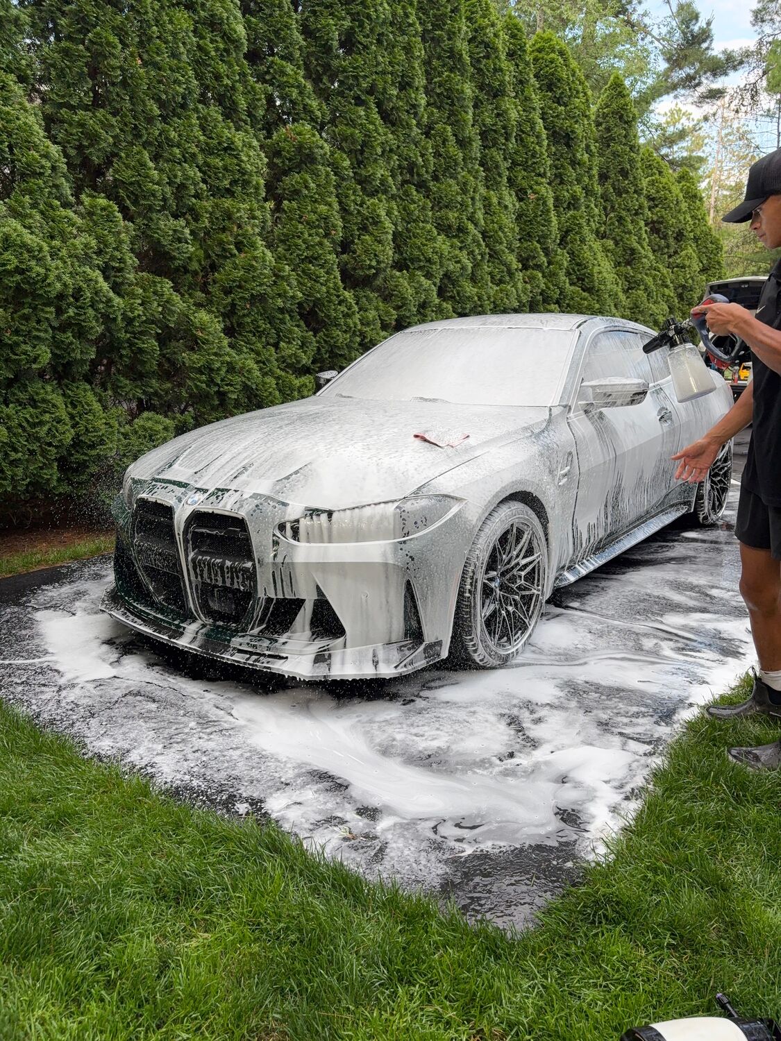 Foam bath wash on a BMW M4 — Detail Dash at work